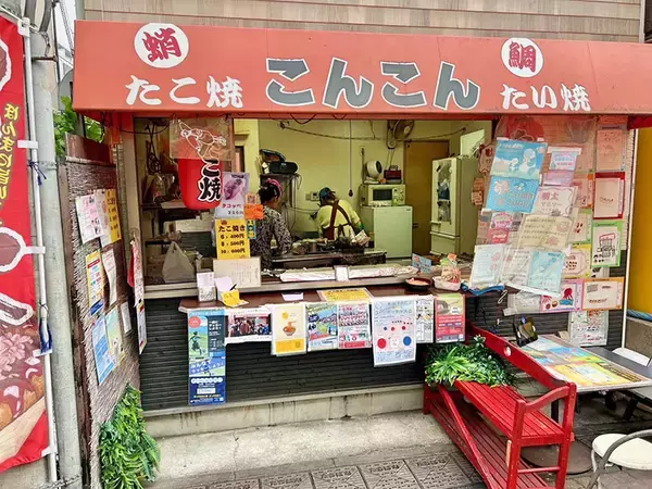 「「屋外卓球台」で下町商店街の空き地が激変！ 多世代入り混じる遊び場へ。チーム対抗戦を見ながら話を聞いてきた　墨田区京島」の画像