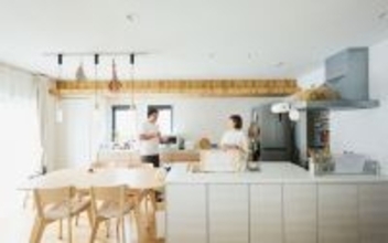 千葉・印西市に”平屋だけ”全25邸の分譲地。20代夫婦の決断「ずっと住み続けたい家の最適解が平屋だった」