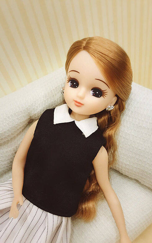 「朝、起き抜けにガッツポーズ！」リカちゃんの超ポジティブ自宅ライフ