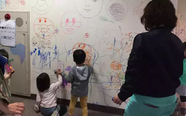 「取り壊しの儀式に700人 「建物のお別れ会」が描く終わりと始まり」の画像