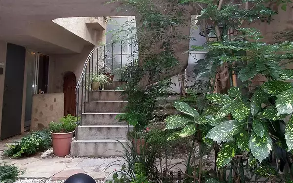 「まるでジブリの世界　「中庭アパルトメント」の美と機能【名物賃貸におじゃまします（1）】」の画像