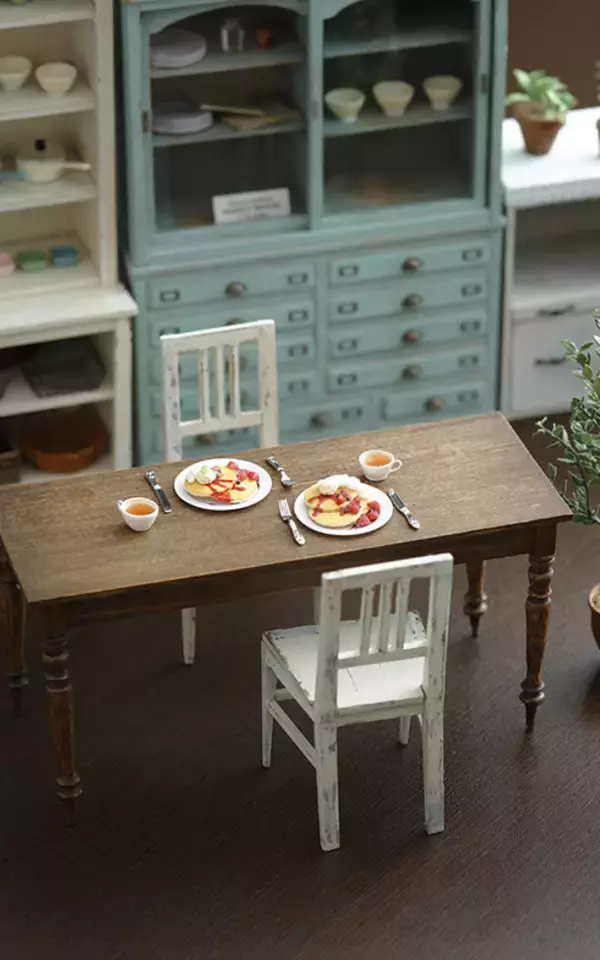 「ミニチュア作家・田中智氏の世界におじゃまします！ 1/12サイズの家はキッチンもスイーツもリアル」の画像