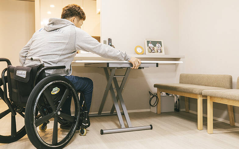 車いすテニス菅野浩二選手が住まいに求めるものは？ 「東京パラリンピック」メダル目指し