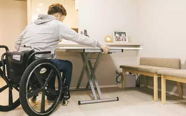 「車いすテニス菅野浩二選手が住まいに求めるものは？ 「東京パラリンピック」メダル目指し」の画像