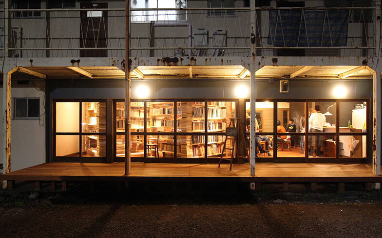 宇都宮「もみじ図書館」築50年の古アパートが変身。ゆるいつながりで街ににぎわいを