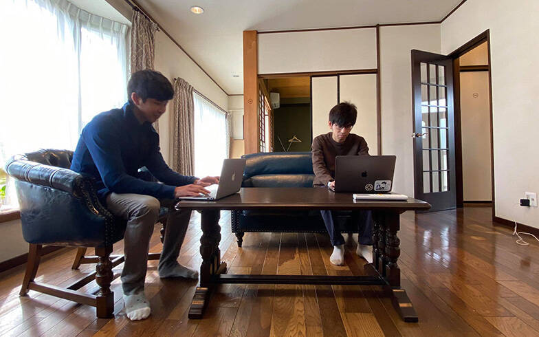 テレワーク、自宅で集中できない！ ホテル活用などで“プレ移住”する人も