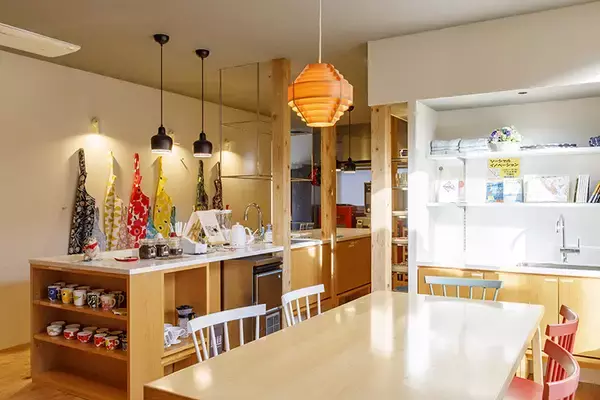 「高齢者も障がい者も“ごちゃまぜ”に暮らす。空き家を活用した街「輪島KABULET」」の画像