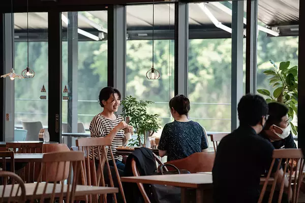 「「洪水被害をうけた熊本県人吉市にもう一度、光を」。倒産寸前の川下りを新名所にした「HASSENBA」のドラマ」の画像