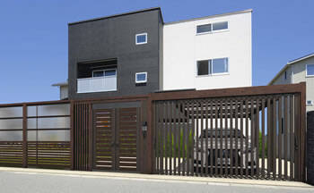 三協立山、スライディングゲート「ライアーレ」5月8日より発売