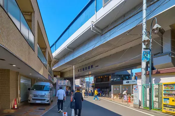 「【新宿駅30分以内】中古マンション価格相場が安い駅ランキング2026年。一人暮らし向け、二人暮らし・ファミリー向け、それぞれ1位は？」の画像