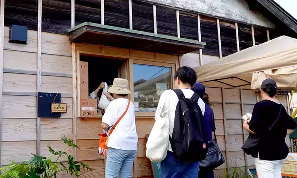 「【横須賀】”天空の団地”住民ゼロから5年で大人気物件へ再生。家賃5万円台～サウナ・絶景付き、お店も持てる?!　月見台団地」の画像