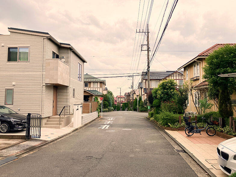 駅徒歩20分の賃貸住宅でも“あえて”選びたくなる理由。「超高断熱」×「小さなお店が開ける家」の狙い　店舗兼用住宅・横浜市「榧日（ひび）」