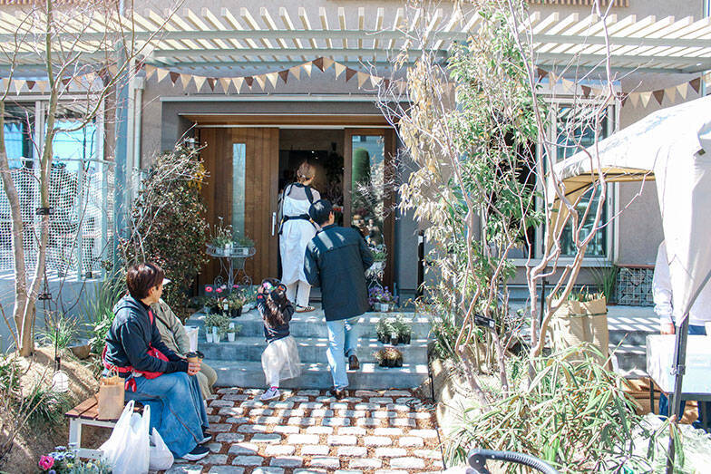 駅徒歩20分の賃貸住宅でも“あえて”選びたくなる理由。「超高断熱」×「小さなお店が開ける家」の狙い　店舗兼用住宅・横浜市「榧日（ひび）」