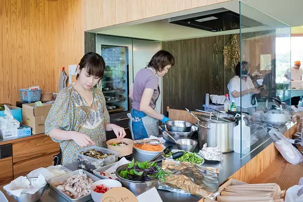 「なぜ地方工務店が過疎地に”村”をつくったのか。「家を建てるより、建てたくなる街をつくる」挑戦　鹿児島霧島市「小浜ヴィレッジ」」の画像