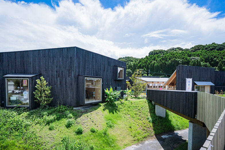 なぜ地方工務店が過疎地に”村”をつくったのか。「家を建てるより、建てたくなる街をつくる」挑戦　鹿児島霧島市「小浜ヴィレッジ」