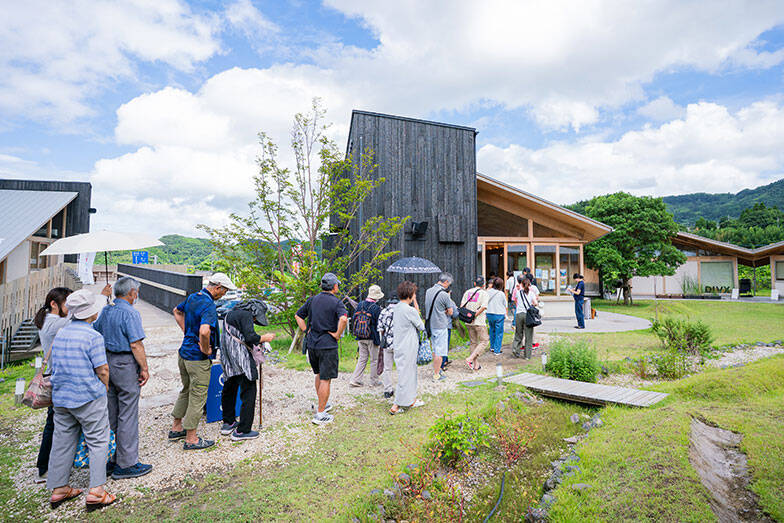なぜ地方工務店が過疎地に”村”をつくったのか。「家を建てるより、建てたくなる街をつくる」挑戦　鹿児島霧島市「小浜ヴィレッジ」