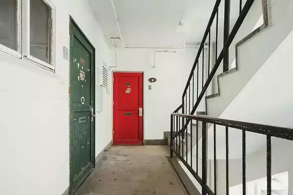 「廃墟寸前の築67年賃貸が満室＆アートの発信地に大変身！ 国の登録有形文化財にも　福岡「冷泉荘」」の画像