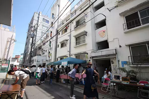 「廃墟寸前の築67年賃貸が満室＆アートの発信地に大変身！ 国の登録有形文化財にも　福岡「冷泉荘」」の画像