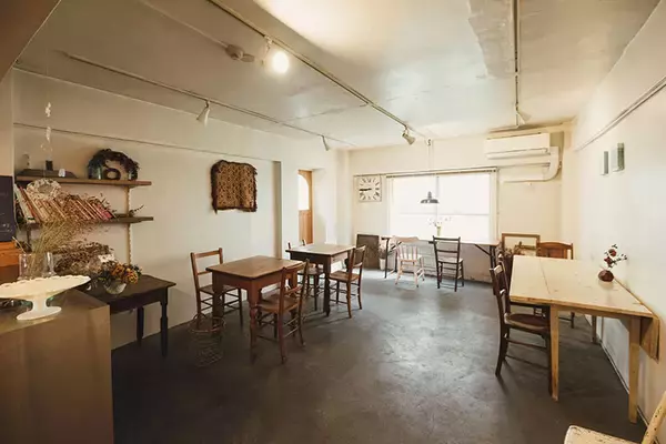 「廃墟寸前の築67年賃貸が満室＆アートの発信地に大変身！ 国の登録有形文化財にも　福岡「冷泉荘」」の画像