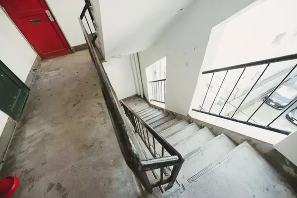 「廃墟寸前の築67年賃貸が満室＆アートの発信地に大変身！ 国の登録有形文化財にも　福岡「冷泉荘」」の画像