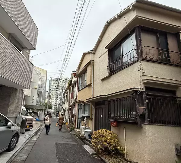 「18歳で支援が途切れ孤立する若者たち。再開発前の空き家を「ビストロ」に変え、仕事と居場所をつくる豊島区×UR×NPOの挑戦」の画像