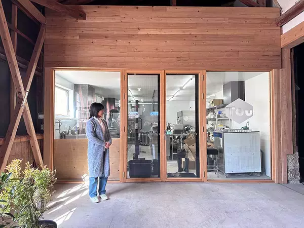「ただ古いから守るのではなく。今に生きる価値を見つけて、100年続くカフェと宿に「草木ももとせ」（秋田・湯沢市）」の画像