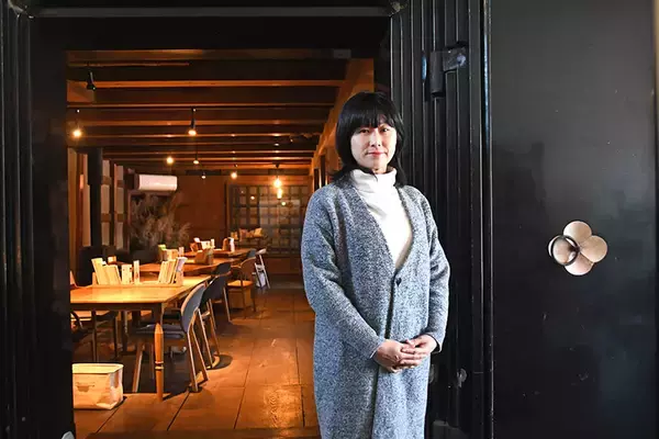 「ただ古いから守るのではなく。今に生きる価値を見つけて、100年続くカフェと宿に「草木ももとせ」（秋田・湯沢市）」の画像