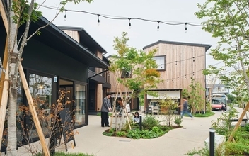 1階でカフェ経営、2階に住む。「賃貸の自宅でお店を開く」が話題のワケ。住宅地をおもしろくする「なりわい賃貸」とは