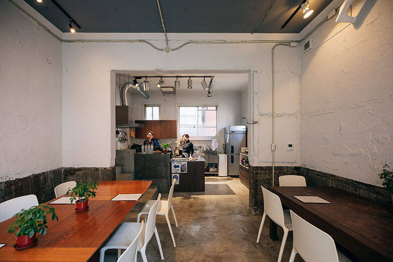 築77年「最古のRC公営団地」を次世代へ。全国にわずか5棟、建物をリノベでよみがえらせた長崎市「魚ん町＋」