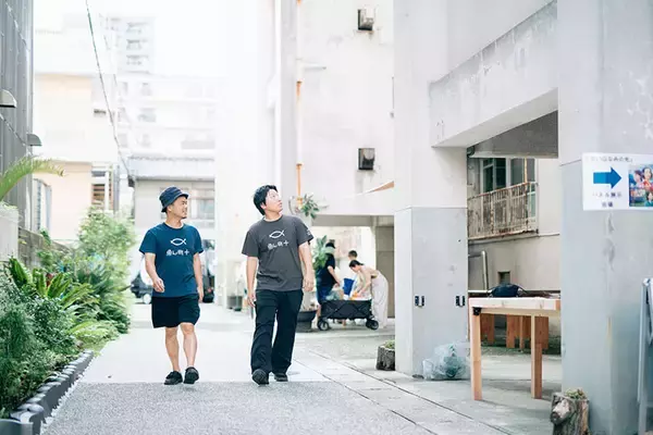 「築77年「最古のRC公営団地」を次世代へ。全国にわずか5棟、建物をリノベでよみがえらせた長崎市「魚ん町＋」」の画像