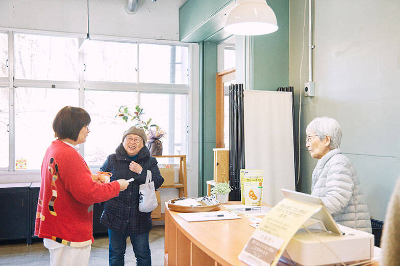 入居者7割が「単身女性」。元小学校を改修した“看取りまでできる”高齢者向け住宅（ペット可）の全貌　「那須まちづくり広場」