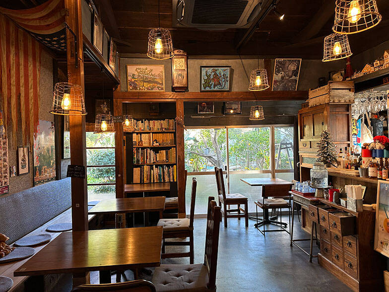 世界にたった一つ、思い出を預かっておける場所を。「風の図書室」と古本屋「風六堂」　千葉県館山市