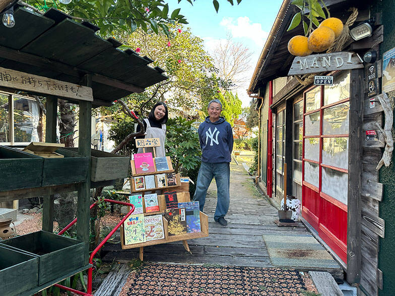 世界にたった一つ、思い出を預かっておける場所を。「風の図書室」と古本屋「風六堂」　千葉県館山市