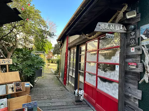 「世界にたった一つ、思い出を預かっておける場所を。「風の図書室」と古本屋「風六堂」　千葉県館山市」の画像
