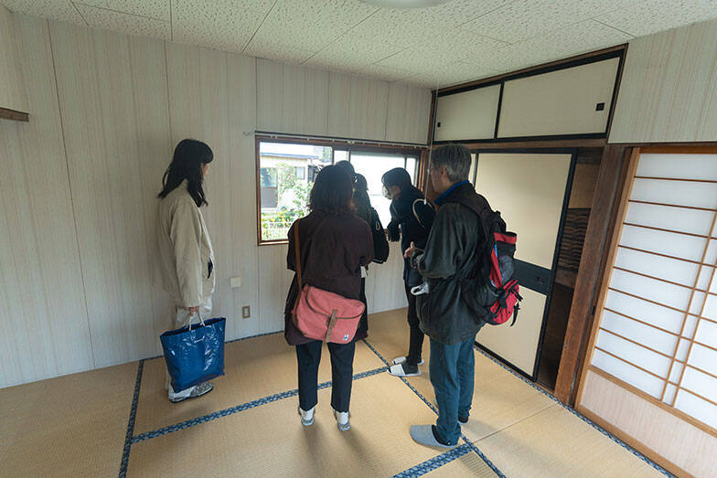空き家がレトロおしゃれな150店舗に大変身！ 長野・善光寺周辺にカフェや雑貨店、古着屋など、マッチングでにぎわい生む地元不動産会社の手腕