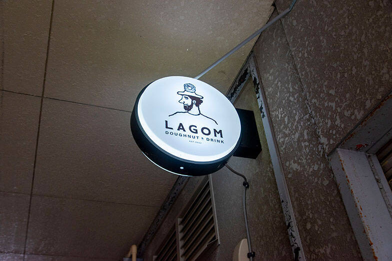 空き家がレトロおしゃれな150店舗に大変身！ 長野・善光寺周辺にカフェや雑貨店、古着屋など、マッチングでにぎわい生む地元不動産会社の手腕