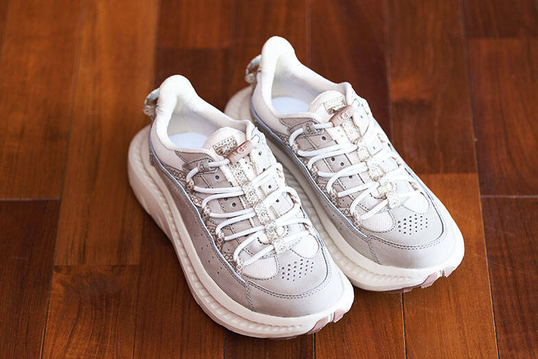 スニーカー600足が部屋にズラリ！ 業界30年の高見薫さんに聞く美しい収納術とストリートファッションの奥深き歴史