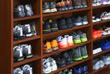 「スニーカー600足が部屋にズラリ！ 業界30年の高見薫さんに聞く美しい収納術とストリートファッションの奥深き歴史」の画像7
