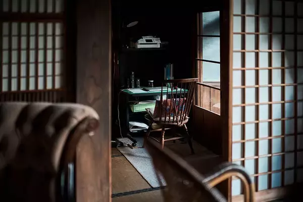 「「自宅が登録有形文化財」。築150年の旧家に住む夫妻、13代目が守る”誇り”と“維持”のリアル　群馬県太田市・片山家住宅」の画像