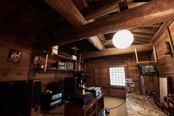 「「自宅が登録有形文化財」。築150年の旧家に住む夫妻、13代目が守る”誇り”と“維持”のリアル　群馬県太田市・片山家住宅」の画像