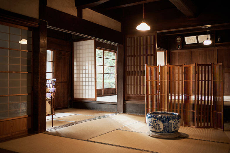 「自宅が登録有形文化財」。築150年の旧家に住む夫妻、13代目が守る”誇り”と“維持”のリアル　群馬県太田市・片山家住宅