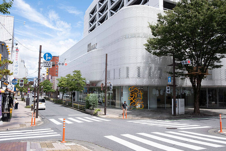 「前橋国際芸術祭 2026」開幕へ！マルジェラや蜷川実花も参加、コンビニすらなかったシャッター街が10年で“アートの聖地”に化けたワケ