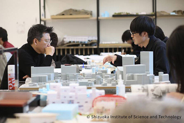 建築学生が47都道府県「1300の建築をめぐる旅」で見つけた“本当に暮らしたい街”。就職先に大都市ではなく香川・三豊を選んだ理由