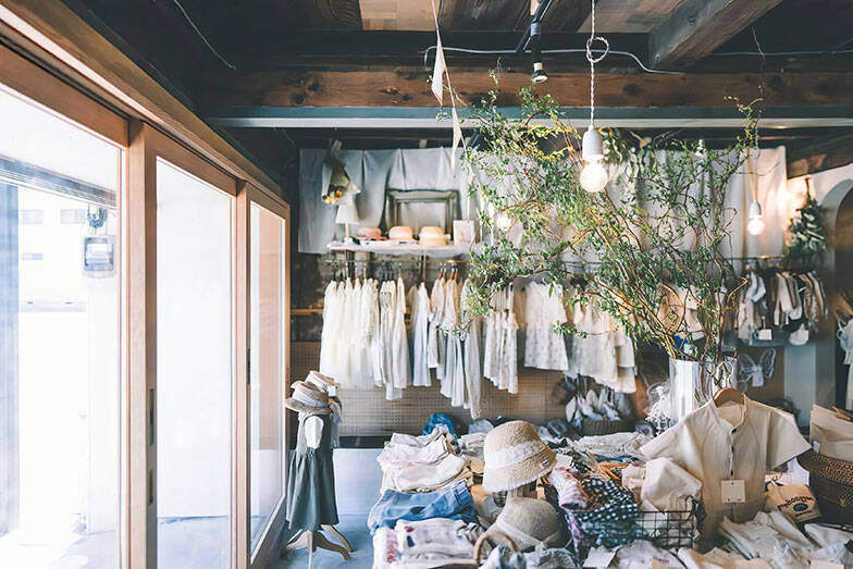 いま埼玉・本庄駅界隈がおもしろい！ 移住者ら“街を遊び倒す”ためシャッター街再生中。私設公園やシェアキッチン、カフェなど続々　「本庄デパートメント」