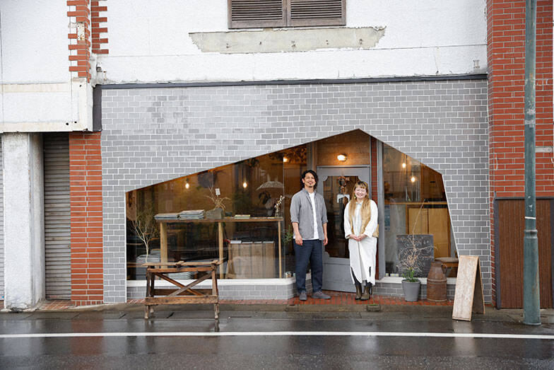 いま埼玉・本庄駅界隈がおもしろい！ 移住者ら“街を遊び倒す”ためシャッター街再生中。私設公園やシェアキッチン、カフェなど続々　「本庄デパートメント」
