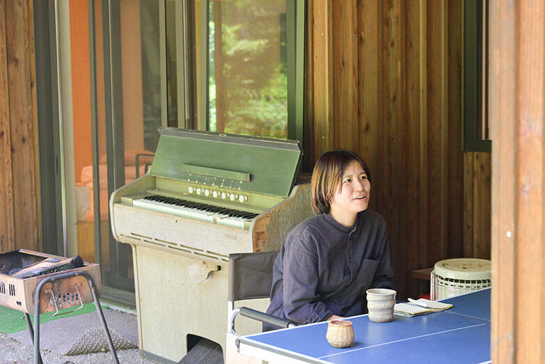 体の不調がない人もおしゃべりしに行く”診療所”が素敵すぎる！ お医者さんやご近所さんと集う街のリビング　軽井沢「ほっちのロッヂ」