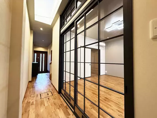 「【リノベ最前線】「DIY・コスト対策・多様性」が最旬トレンド。技ありリノベ事例が満載！ 独身リノベ、猫の家など｜リノベーション・オブ・ザ・イヤー2025レポート」の画像