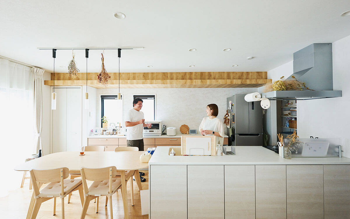 新海誠スタジオ出身の画家が描く「東京」 | 「近所にもう1部屋借りる」新選択 | 空き家118軒を再生し街を激変させた話【12月人気記事まとめ】