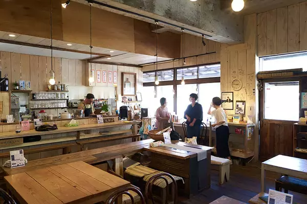 「“まち医者”のようなデザイナーでありたい。長崎県五島へUターン、9割は島内の仕事を。「草草社」有川智子さんの、懐かしくも新しい働き方　」の画像