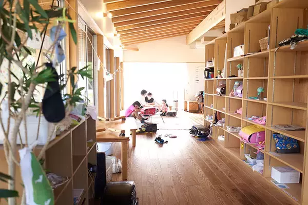 「“まち医者”のようなデザイナーでありたい。長崎県五島へUターン、9割は島内の仕事を。「草草社」有川智子さんの、懐かしくも新しい働き方　」の画像